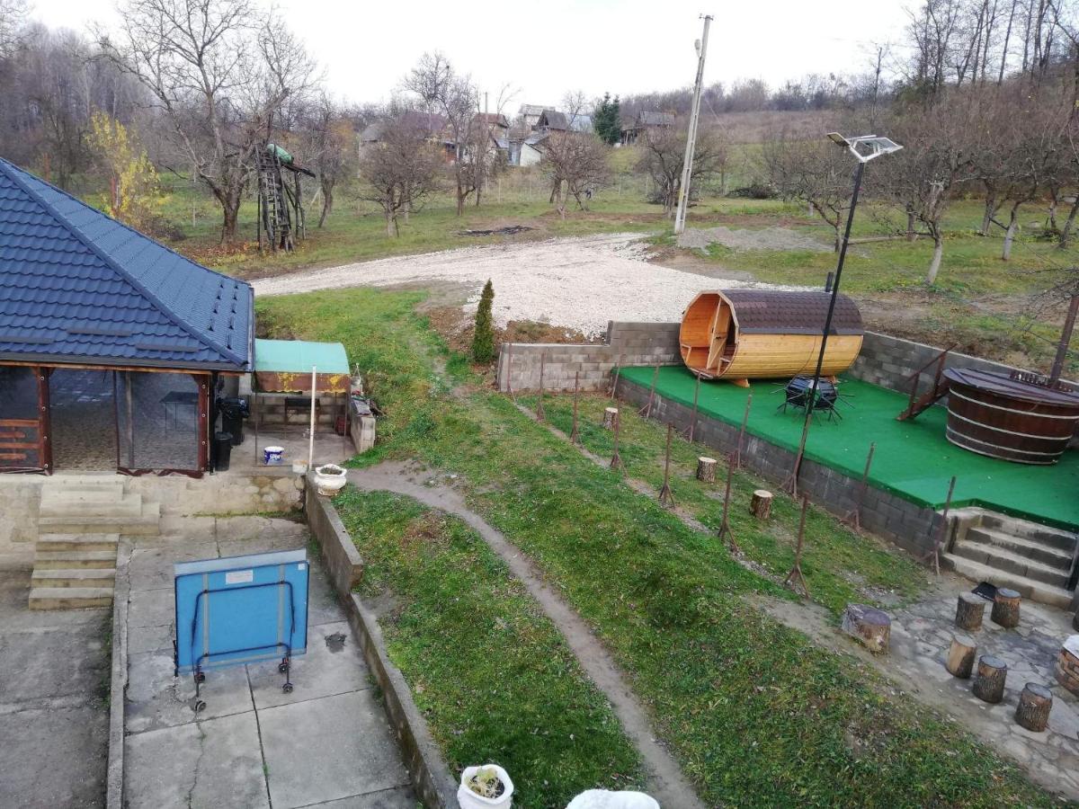 Casa Radu Lui Anghel Villa Barbuletu Esterno foto
