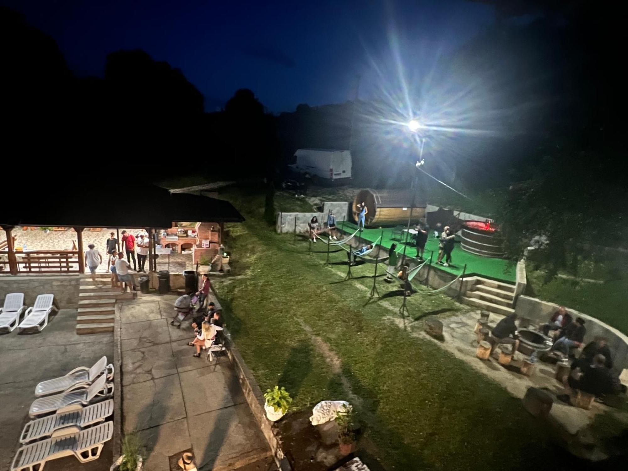 Casa Radu Lui Anghel Villa Barbuletu Esterno foto